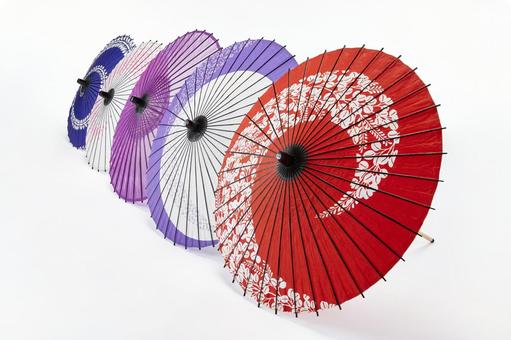 和傘 紙傘 踊り傘 白バック 和傘 紙傘 踊り傘 白バック 和傘,白バック,紙傘の写真素材