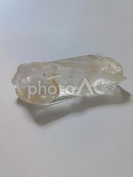 宝石【水晶/クリスタルの原石】（白背景） 水晶,クリスタル,crystaの写真素材