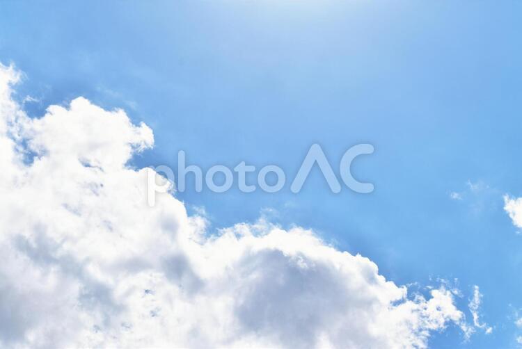 不思議な雲の影５ 雲,くも,もくもくの写真素材