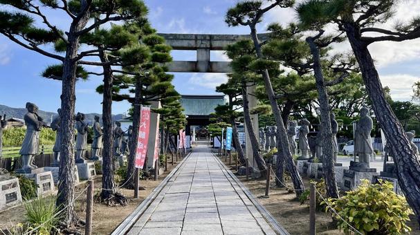 朝の大石神社 朝の大石神社の写真