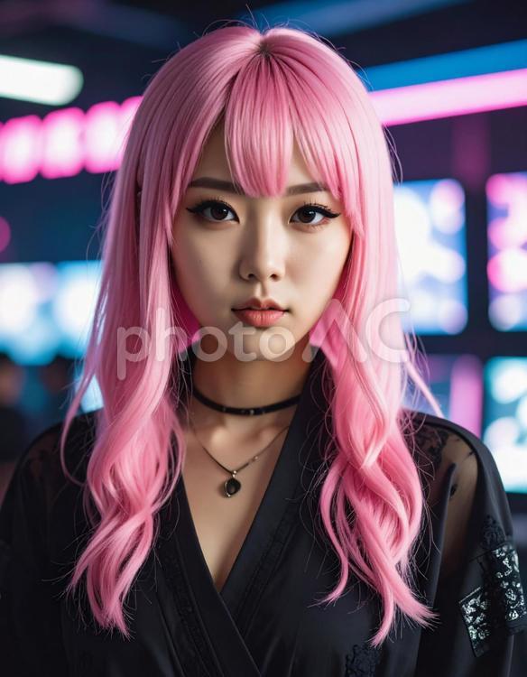 夜の電気街・黒レースコスの彼女 女子,オタク,地雷系の写真素材