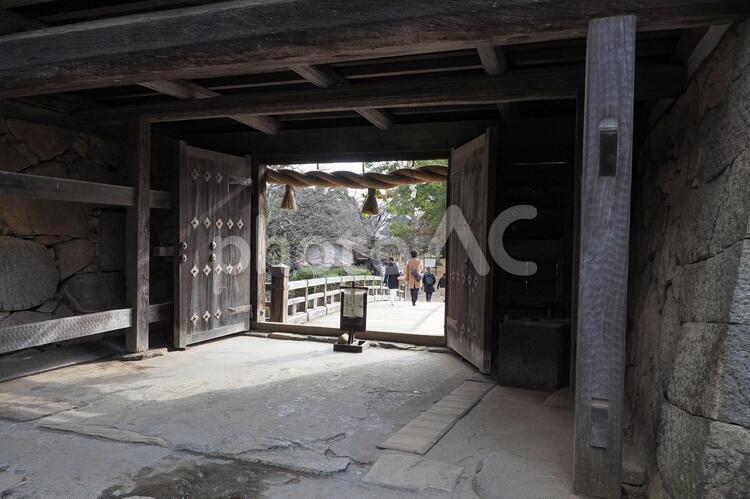 彦根城の城門 防御,鉄砲,弓矢の写真素材