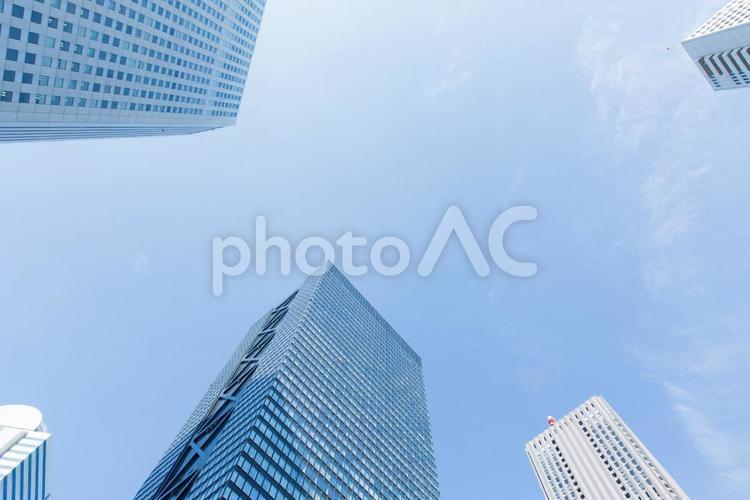 ビル群を見上げる 高層ビル,高層,高級の写真素材