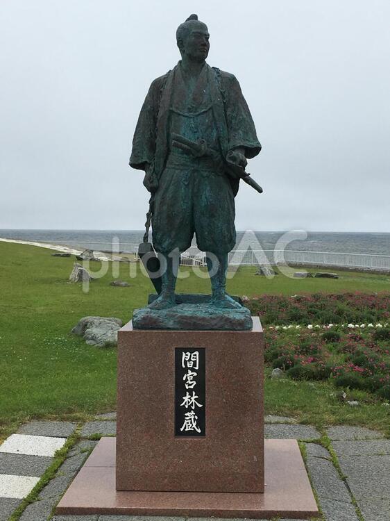 宗谷岬の間宮林蔵像 間宮林蔵,像,宗谷岬の写真素材