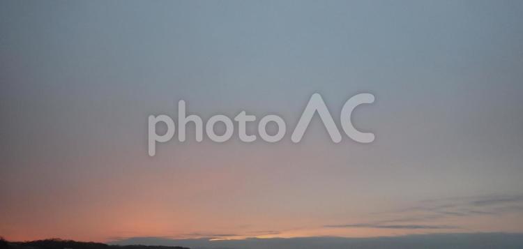 1月の明け方の空 1月,空,景色の写真素材