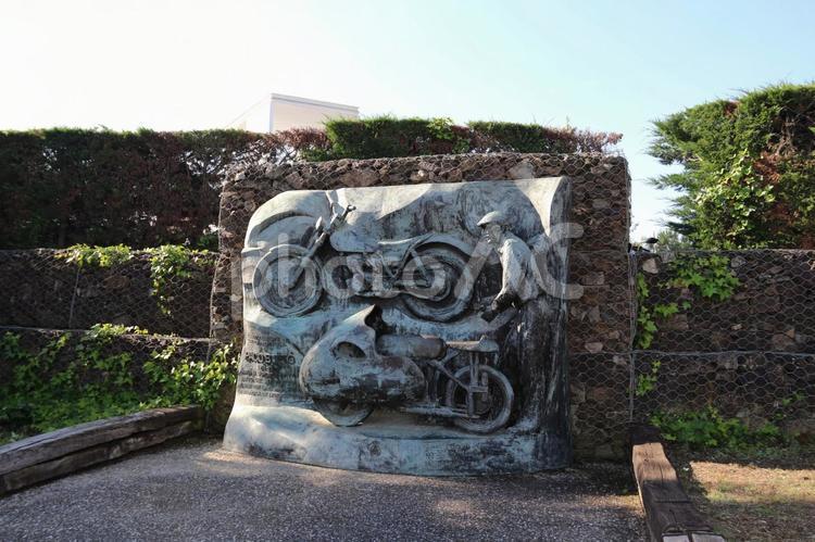 カタロニアサーキットの石碑 バイク,記念,石の写真素材