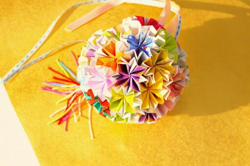 折り紙のくす玉　1 折り紙,24面体,くす玉の写真素材