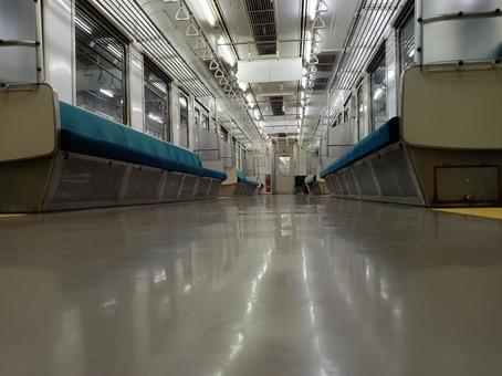211系2000番台の車内を床から 211系2000番台の車内を床から 鉄道,jr,jr東日本の写真素材