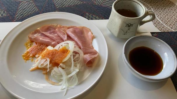 生ハムとオニオンサラダとオニオンスープ サラダ,生ハム,オニオンの写真素材