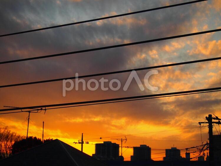 夕暮れ 夕焼け,夕日,夕暮れの写真素材