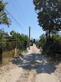 ブルガリアの田舎道 ブルガリアの田舎道 田舎,道,青空の写真素材