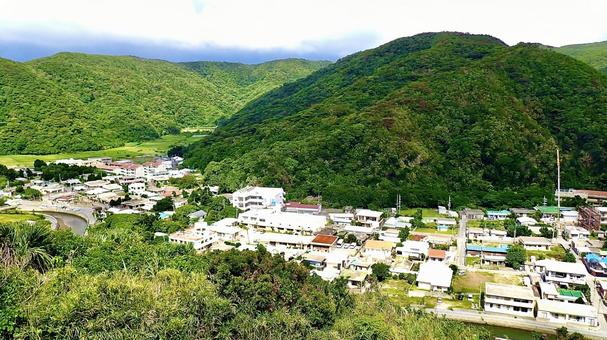 渡嘉敷島の港の見える丘展望台からの風景 渡嘉敷島の港の見える丘展望台からの風景 港の見える丘展望台,渡嘉敷島,街の写真素材