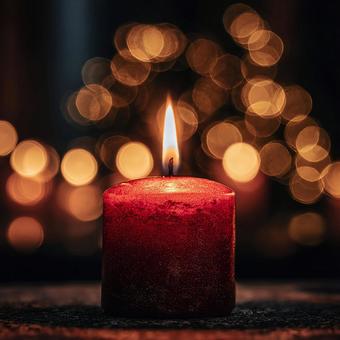 クリスマスにぴったりのロウソクの写真