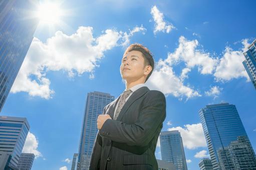 都会とビジネスマン 都会とビジネスマン ビジネスマン,スーツ,新社会人の写真素材