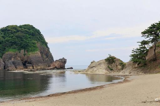 昼間のかえる島 かえる島,蛙,島の写真素材