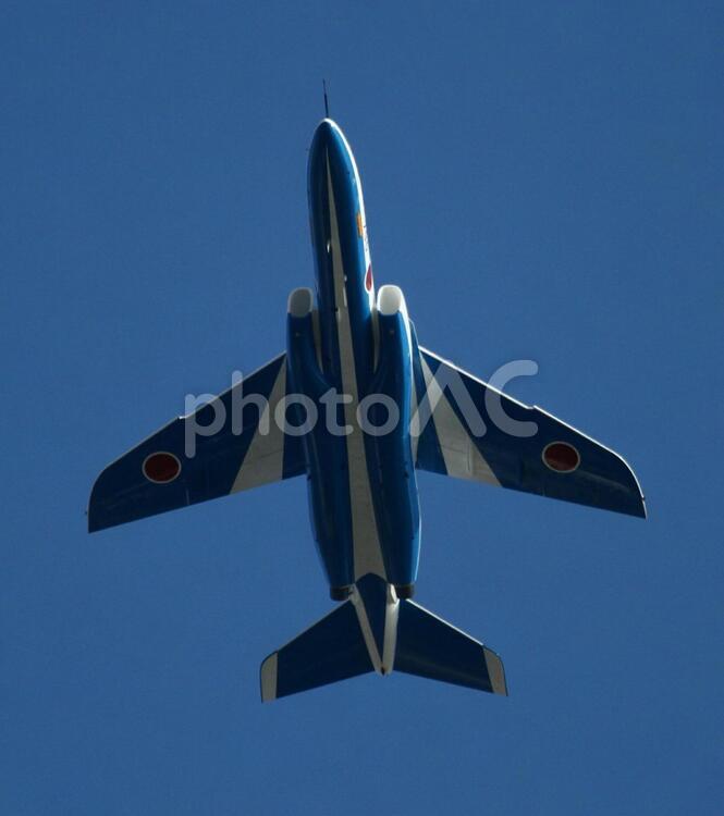 T-4「ブルーインパルスく」 エンジン,ジェット機,フライトの写真素材