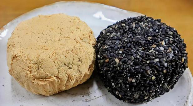 『サザエさん』の大好物 ぼたもち,和菓子,食べ物の写真素材