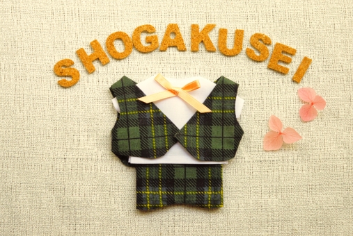 ぬい服 緑チェック ベスト 小学生 2 ぬい服 緑チェック ベスト 小学生 2 ぬい,服作り,ドール服の写真素材