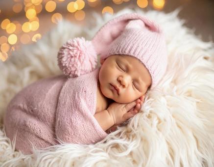 すやすや寝ている赤ちゃんの写真