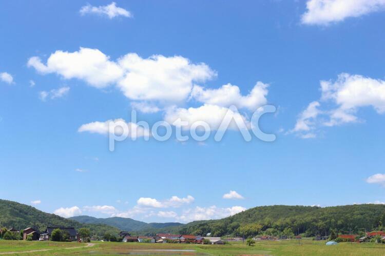 ６月の空と風景 ６月,空,雲の写真素材