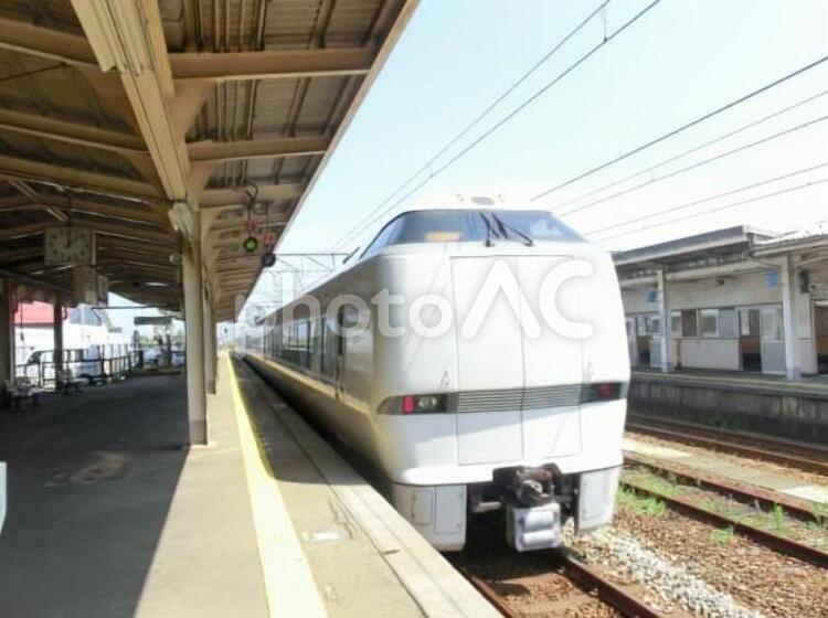 北陸本線の特急車両 jr,西日本,鉄道の写真素材