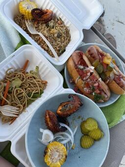 ホテルの屋台ごはん ホテルの屋台ごはん,焼きそば,炒飯の写真素材