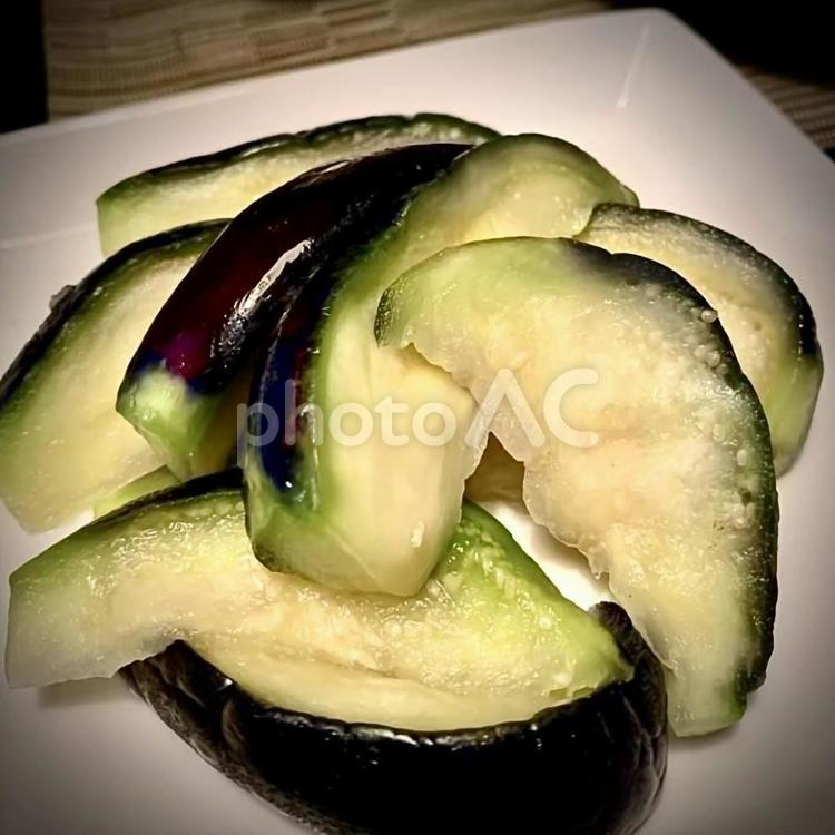 水茄子の糠漬け 旦那飯,男の料理,手料理の写真素材