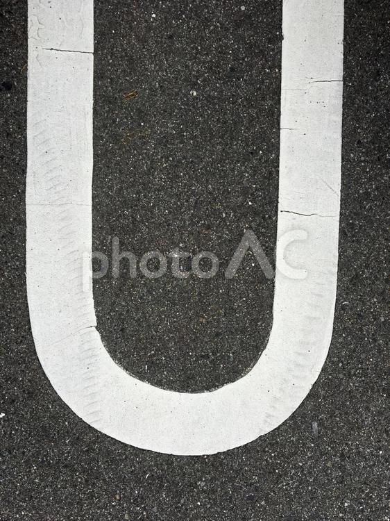 白線が引かれたアスファルト004 白線,アスファルト,駐車場の写真素材
