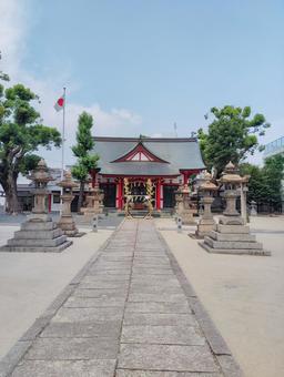 神社の茅の輪 神社の茅の輪の写真