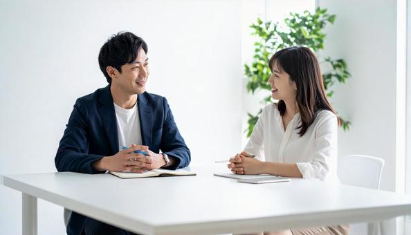 取材するWebライターの写真