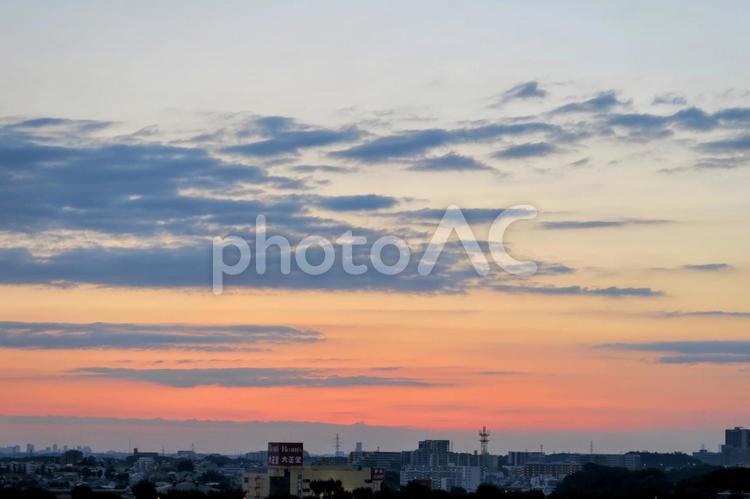 朝焼け　日の出　dawn  朝焼け,夜明け,朝焼け雲の写真素材