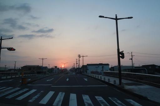 朝焼けの太陽 朝焼けの太陽の写真