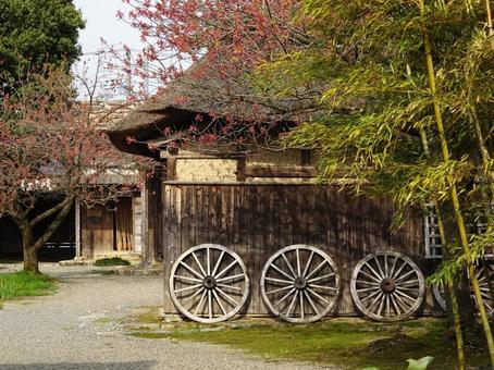 北方文化博物館 北方文化博物館 北方文化博物館,車輪,茅葺き屋根の写真素材