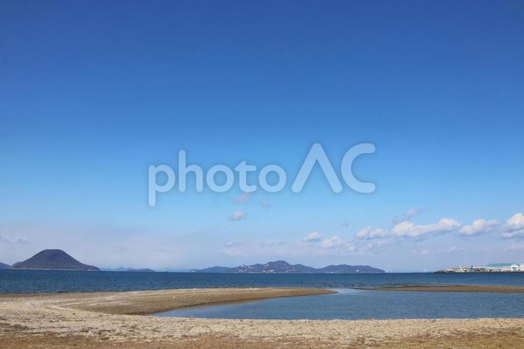 ２月下旬の多度津町屏風浦の砂浜 背景,屏風浦,砂浜の写真素材
