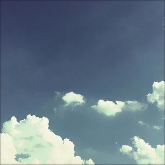 晴れた空と雲 晴れた空と雲の写真