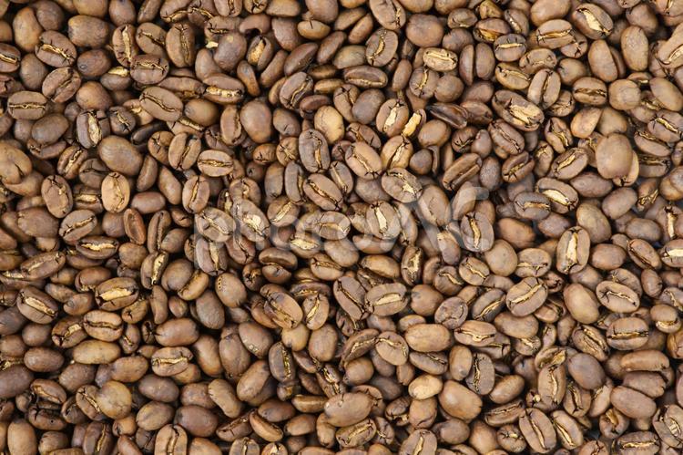 焙煎した一面のコーヒー豆、マンデリン コーヒー,焙煎,茶色の写真素材