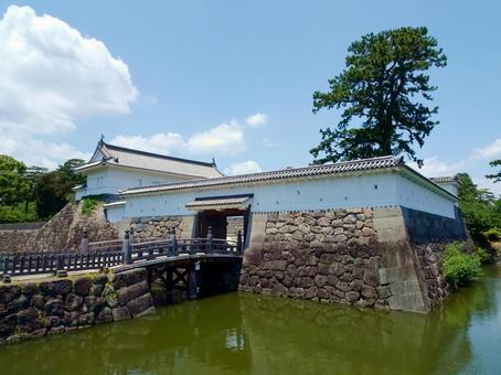 Photo, odawara castle, live bridge, copper gate masugata inner partition gate, 