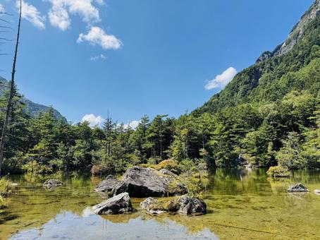 池 池,明神池,緑の写真素材