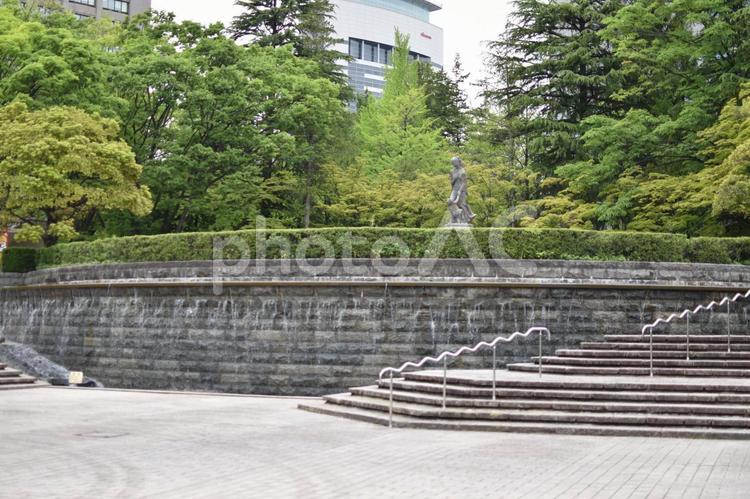 勾当台公園の滝　3 勾当台公園,滝,水遊びの写真素材