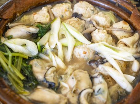 冬を彩る旨み濃厚・牡蠣の土手鍋 土手鍋,牡蠣,鍋料理の写真素材