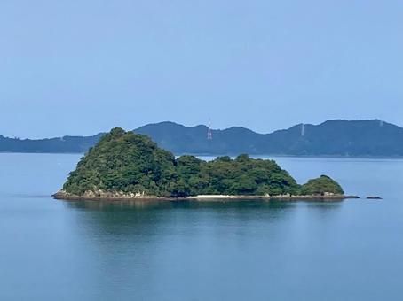 佐世保沖の小島 島,無人島,海の写真素材