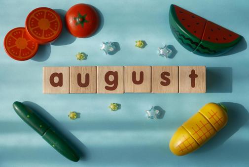 8月イメージ(august英字ブロック) 8月イメージ(august英字ブロック)の写真