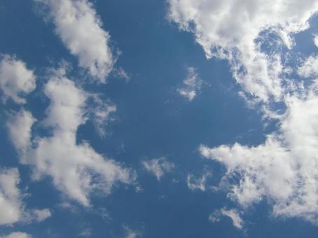 四月の雲-32の写真