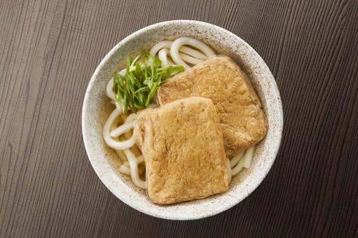 きつねうどん きつねうどん きつねうどん,おあげ,うどんの写真素材