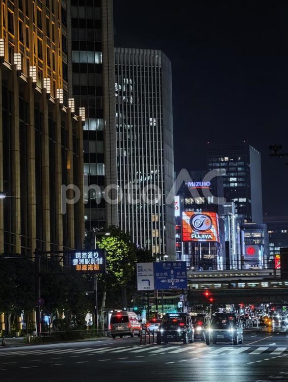 東京の夜景、輝くビルと街 東京,日本,夜景の写真素材