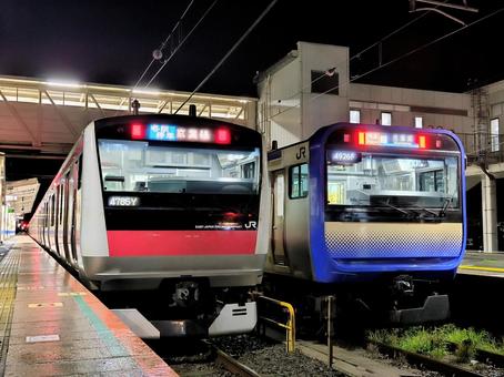 京葉線E233系と総武快速線E235系 jr,jr東日本,外房線の写真素材