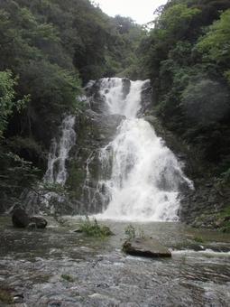 島根県-岩瀧寺の滝 島根県-岩瀧寺の滝の写真