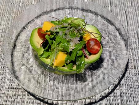 柿とアボカドのサラダ 柿とアボカドのサラダ サラダ,ミニトマト,野菜の写真素材