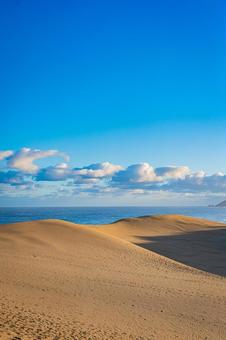 鳥取県　鳥取砂丘の風景 鳥取砂丘,日本の風景,自然の写真素材