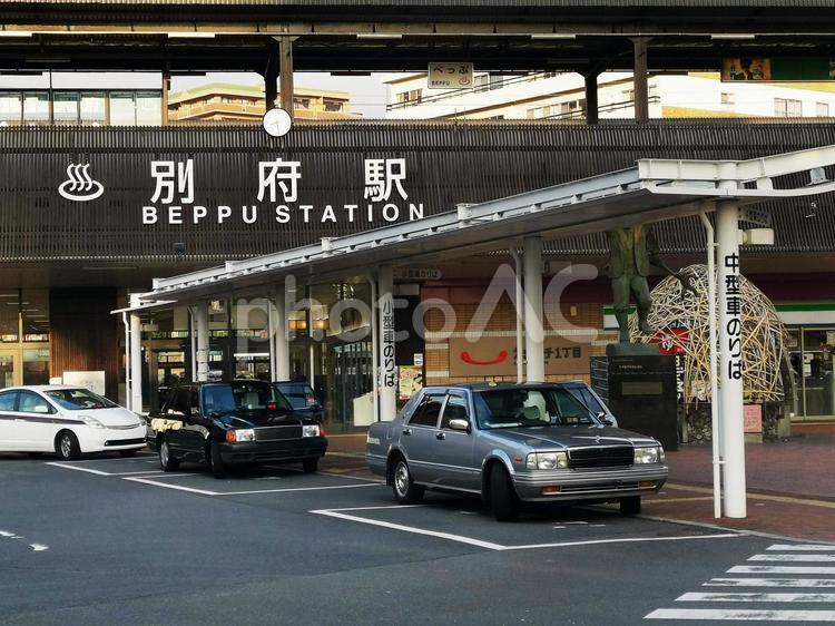 JR別府駅前　タクシー乗り場 jr別府駅,温泉,別府の写真素材